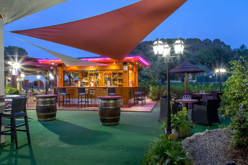 Le Lounge Bar – La Terrasse des Vignes